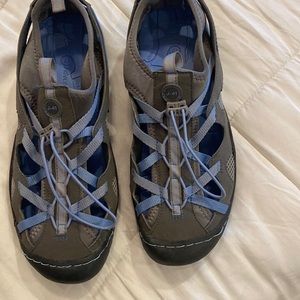 K-41 Hiking outdoor women shoes, size 9